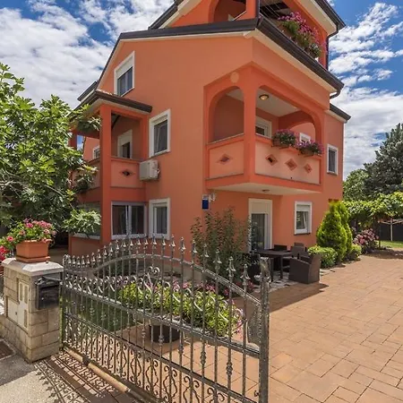 App Danica Apartment